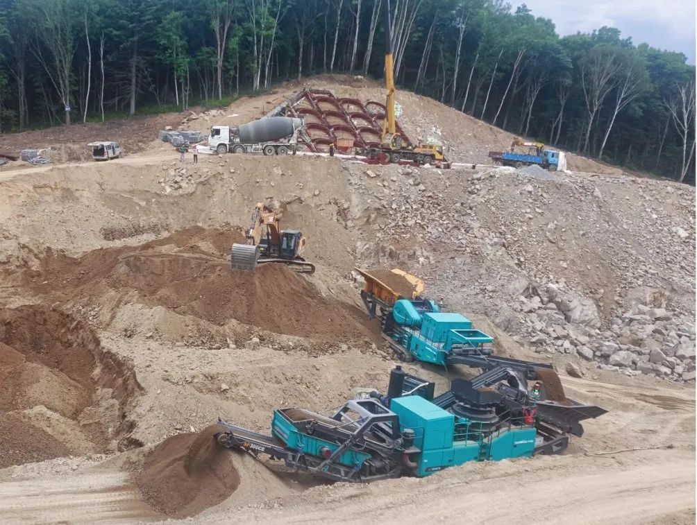 鸿运国际普石勒成套移动破碎装备助力哈伊高铁铁伊段建设