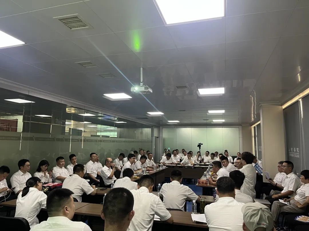 名堂秀实力，为服务竞技！！！快来见识下鸿运国际智能这场“交锋大赛”