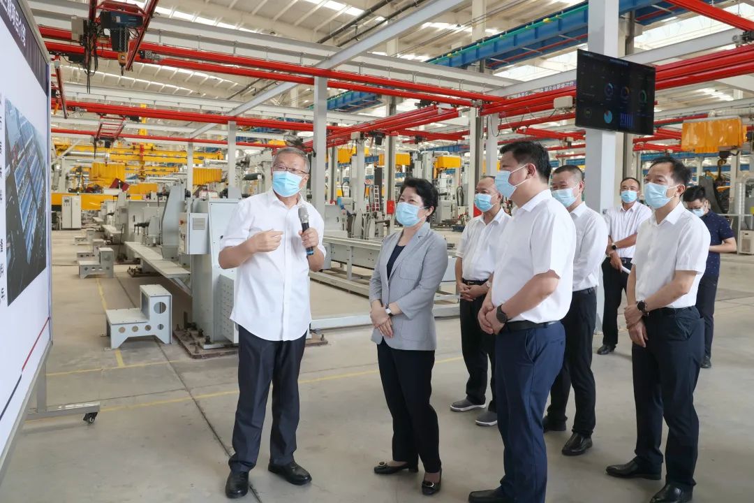 吴桂英调研鸿运国际智能