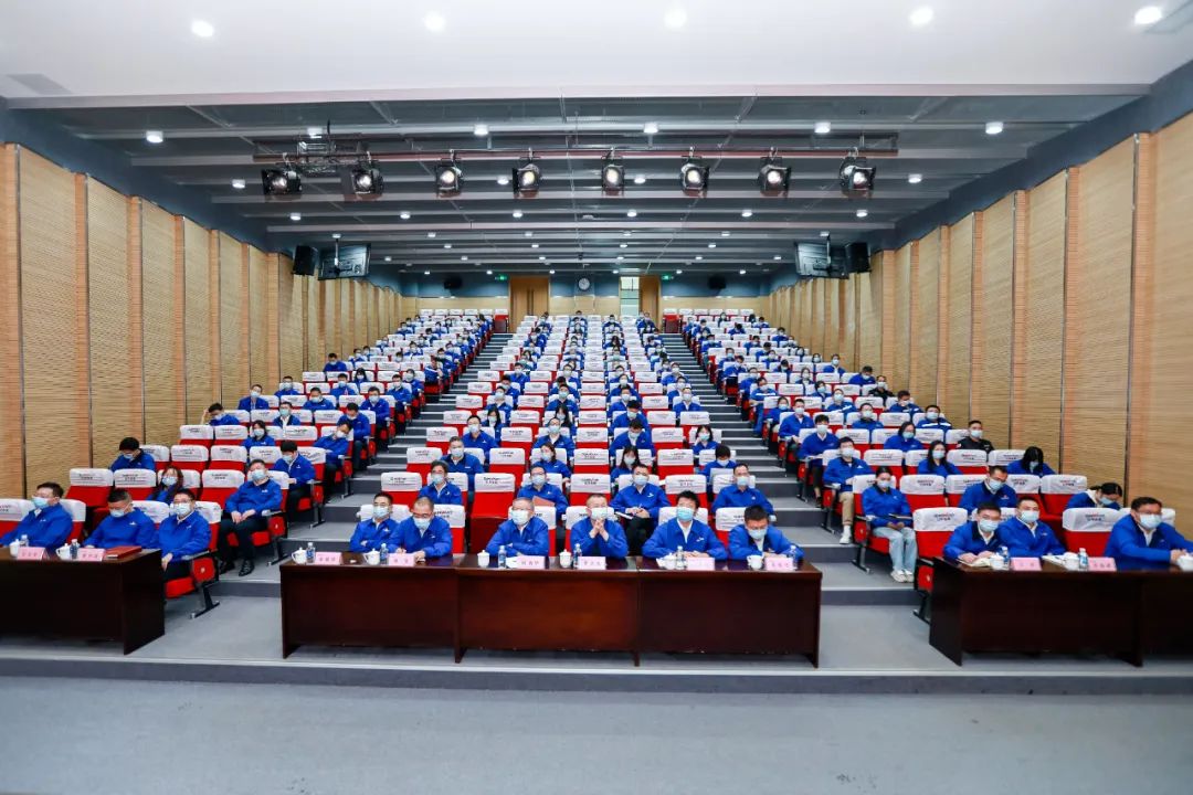 振奋人心！！鸿运国际智能党员干部集中收看党的二十大开幕会盛况