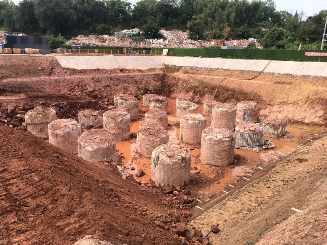 超等“桩”备实力亮剑！！鸿运国际智能携手武汉乐成建设攻克燕矶长江大桥重大地层施工难题