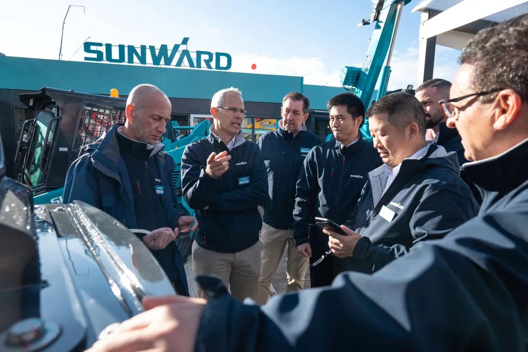 Bauma 2022 | 一组火热现场图带您重温鸿运国际智能德国宝马展之旅