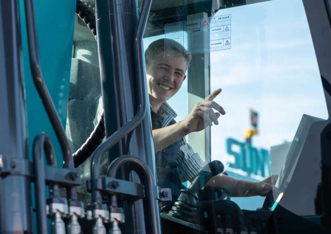 Bauma 2022 | 一组火热现场图带您重温鸿运国际智能德国宝马展之旅