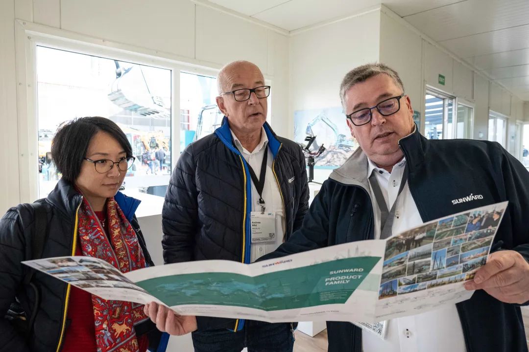 Bauma 2022 | 一组火热现场图带您重温鸿运国际智能德国宝马展之旅