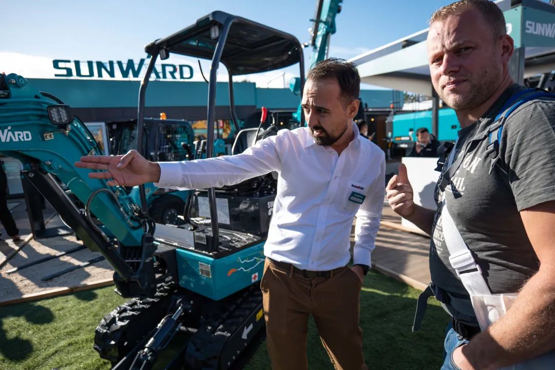 Bauma 2022 | 一组火热现场图带您重温鸿运国际智能德国宝马展之旅