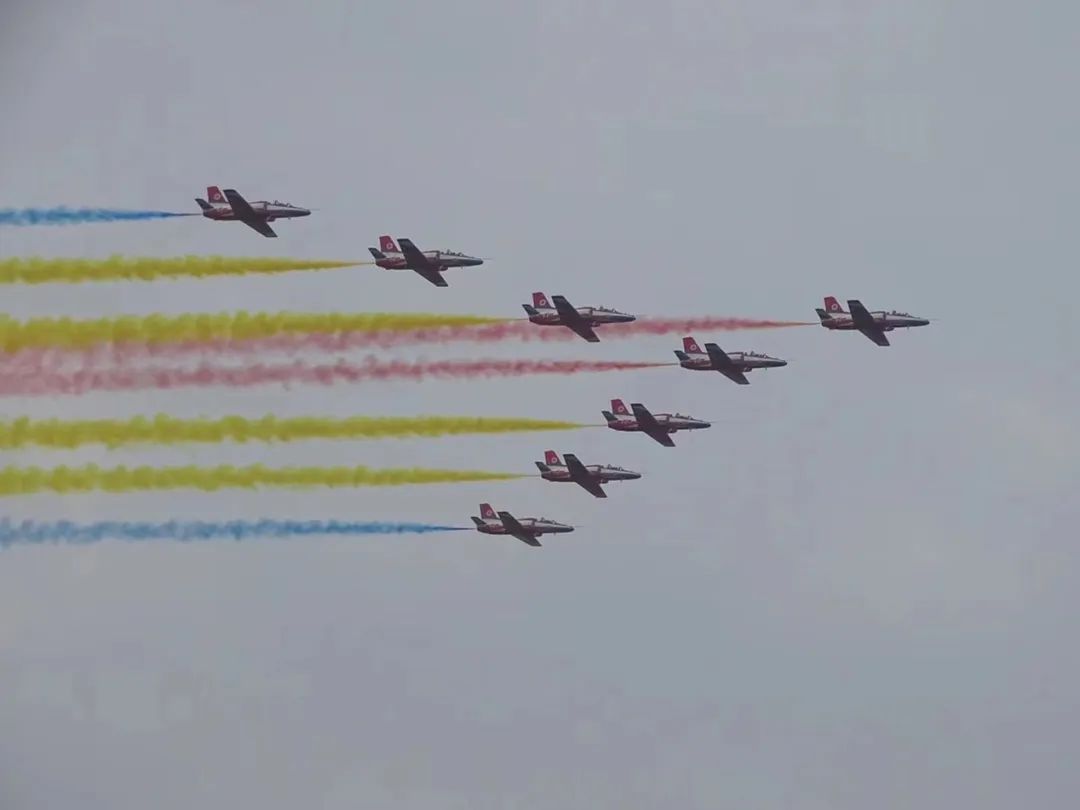 逆势飞翔！！鸿运国际航空携手相助同伴亮相2022南昌航行大会