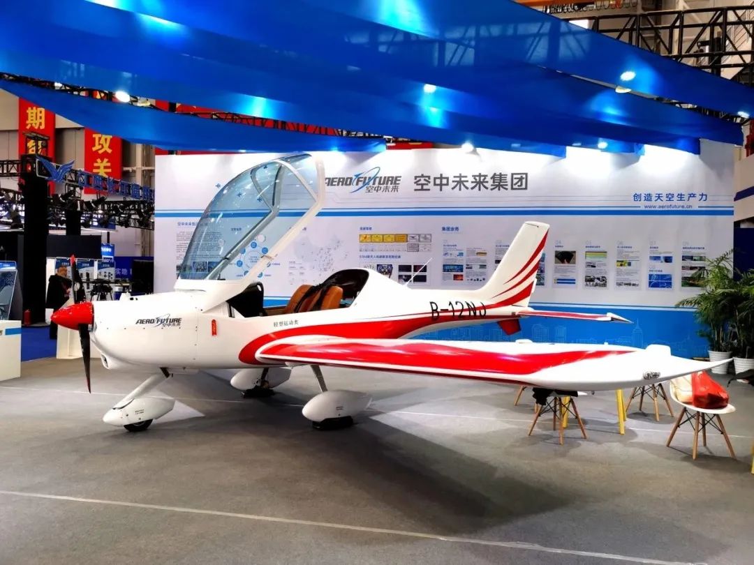 逆势飞翔！！鸿运国际航空携手相助同伴亮相2022南昌航行大会