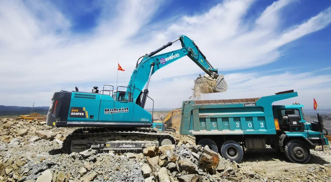 为实现“双碳”目的孝顺实力！！！鸿运国际智能混淆动力挖掘机项目入围又一天下主要赛事总决赛