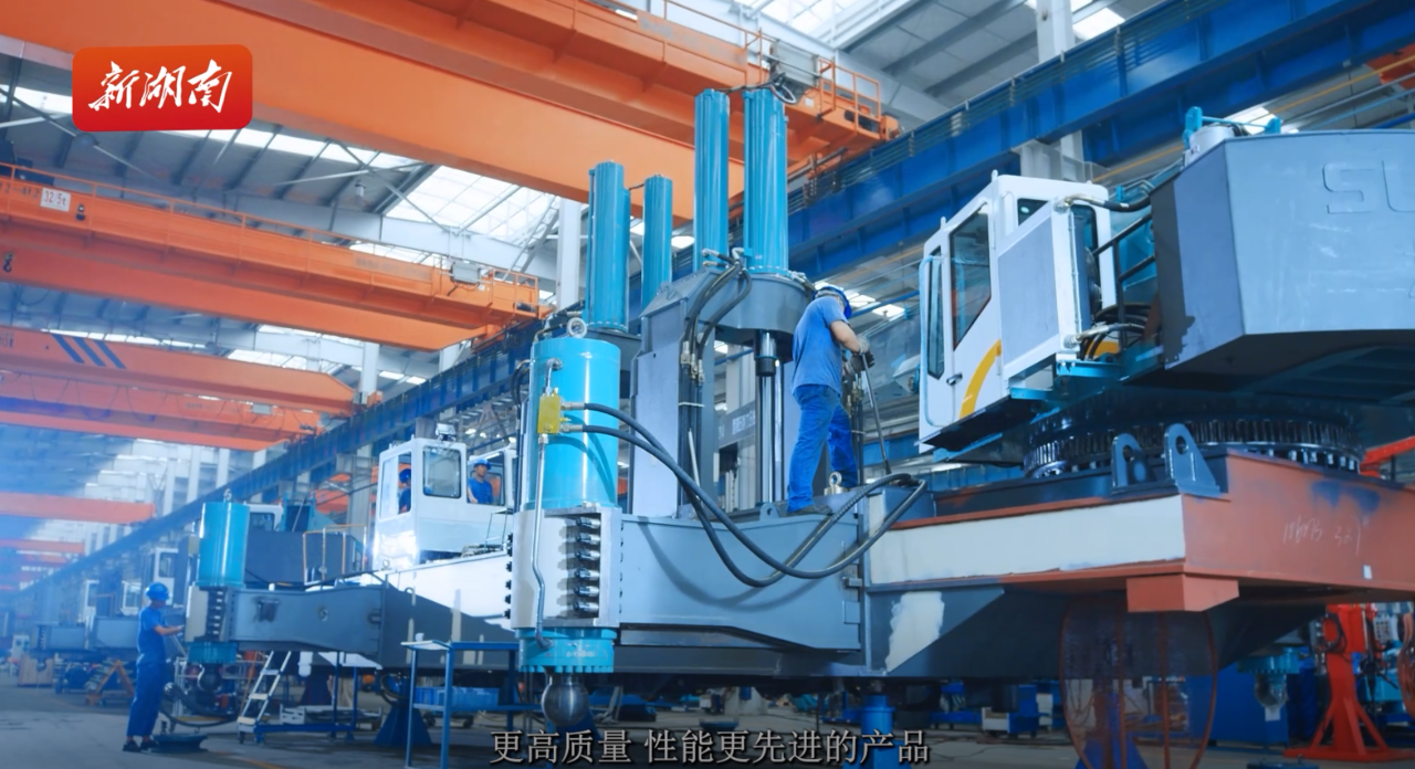 湖南日报 | 鸿运国际智能：：立异路上的志气、、、节气和底气