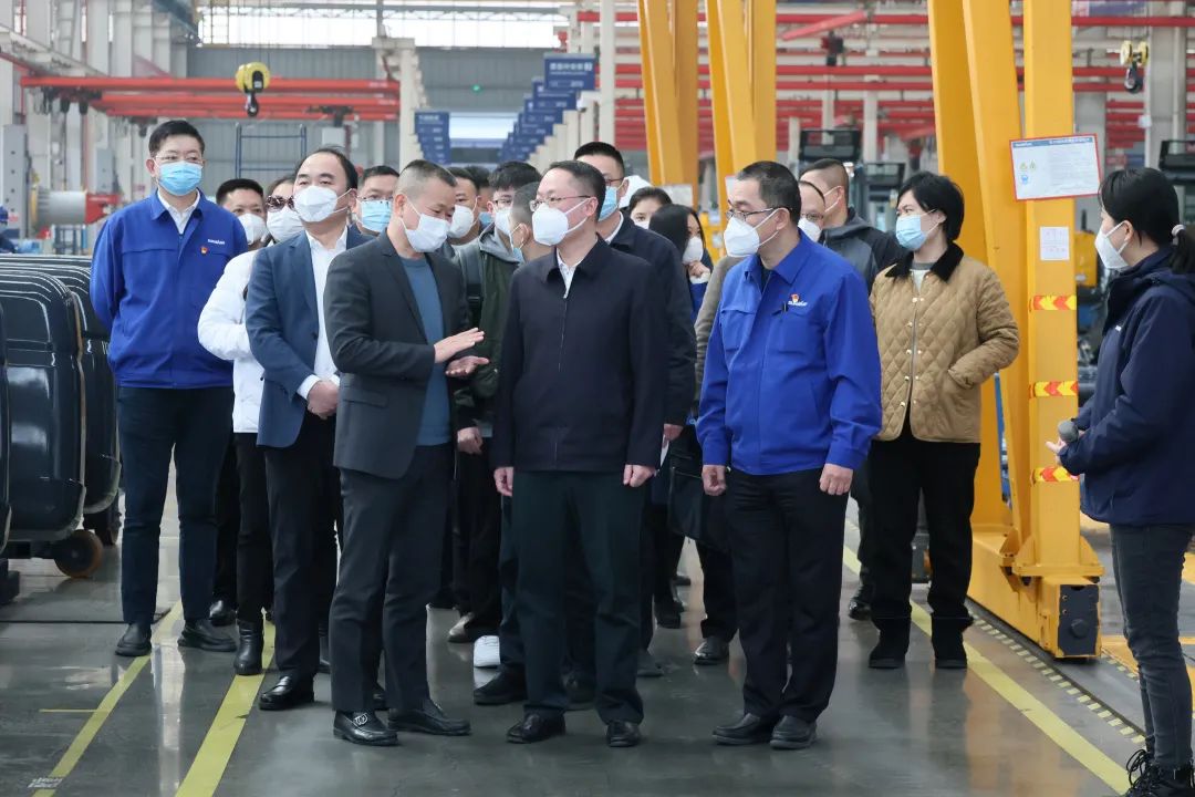 彭涛副市长督导鸿运国际智能清静生产事情、开展新春慰问