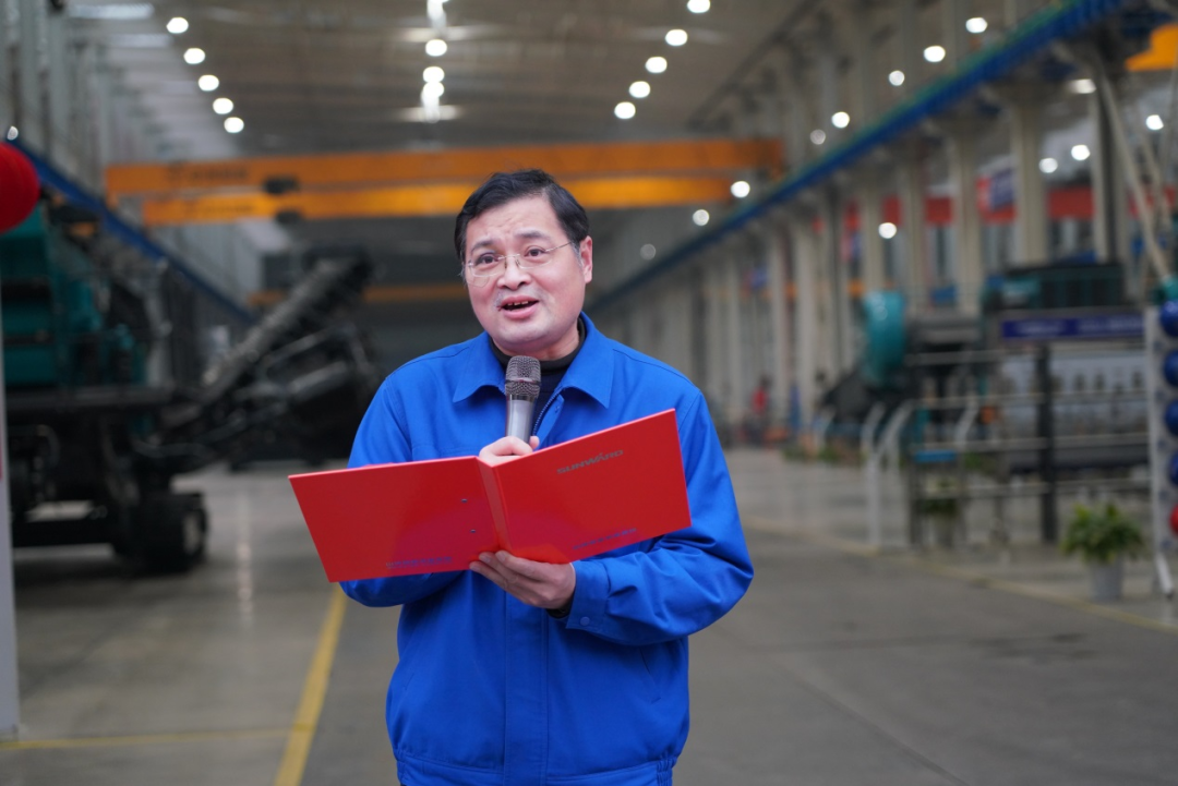 “持证上岗，，，成为破碎筛分装备的好管家！”