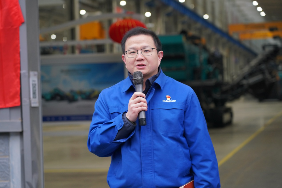 “持证上岗，，，成为破碎筛分装备的好管家！”