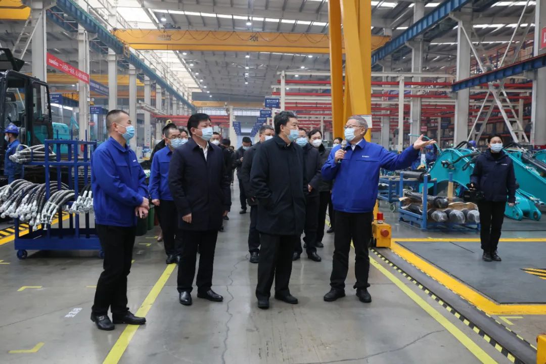 省政协主席毛万春调研鸿运国际智能