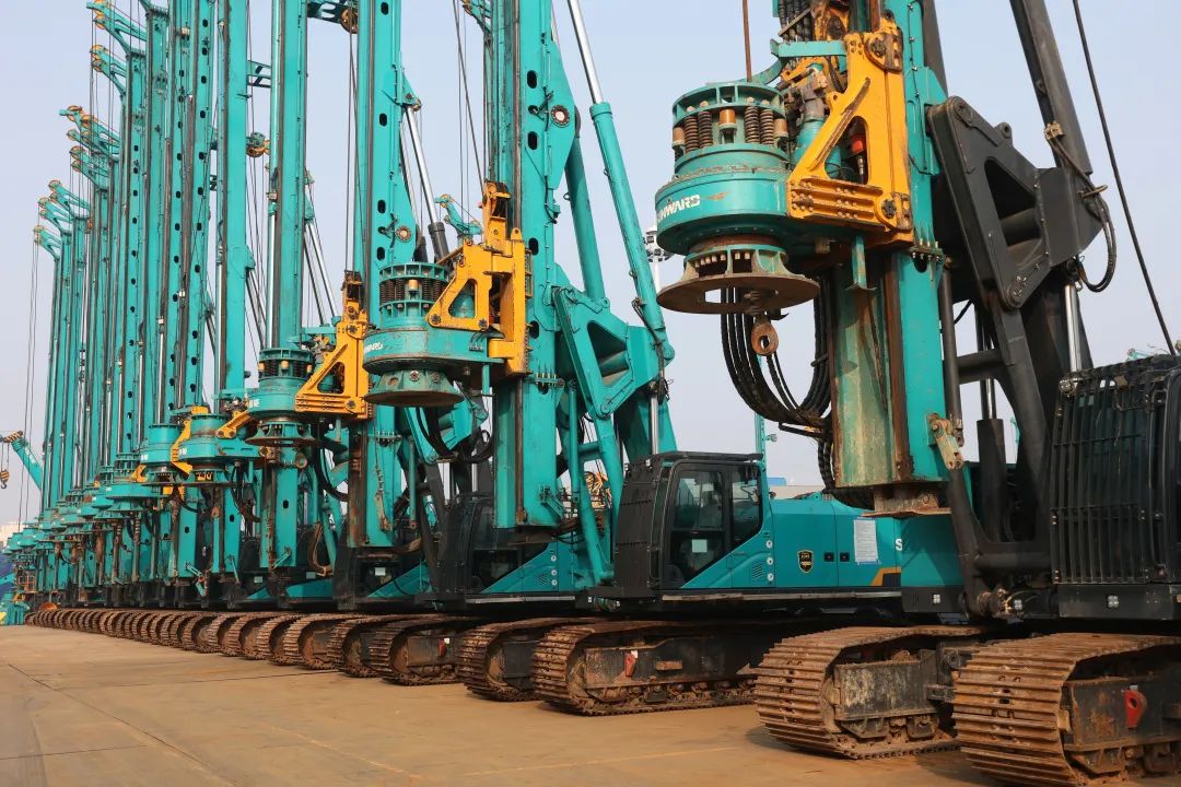 湖南省副省长周海兵调研鸿运国际智能