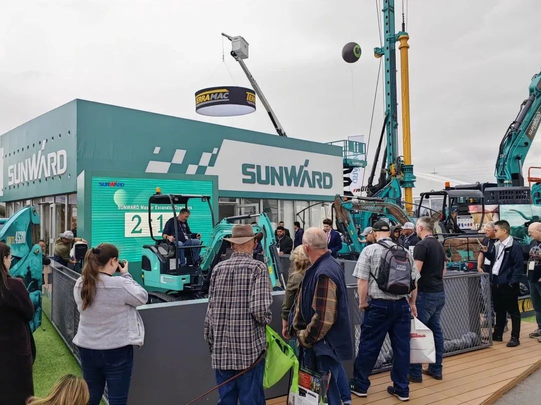 拉展直播 | “狂飙”美国！！！鸿运国际智能向天下展示中国制造硬实力