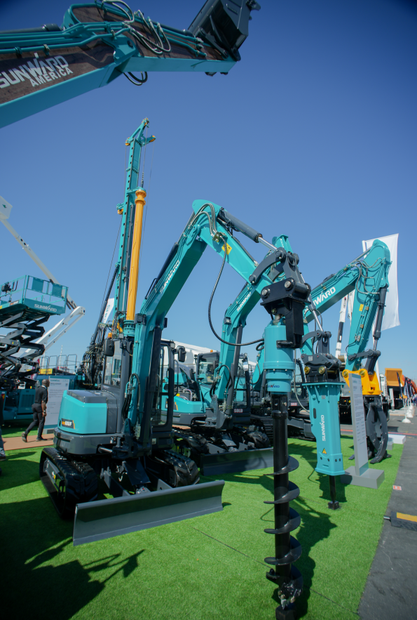 拉展直播 | 推动“中国制造”走向天下！鸿运国际智能2023美国拉展圆满收官