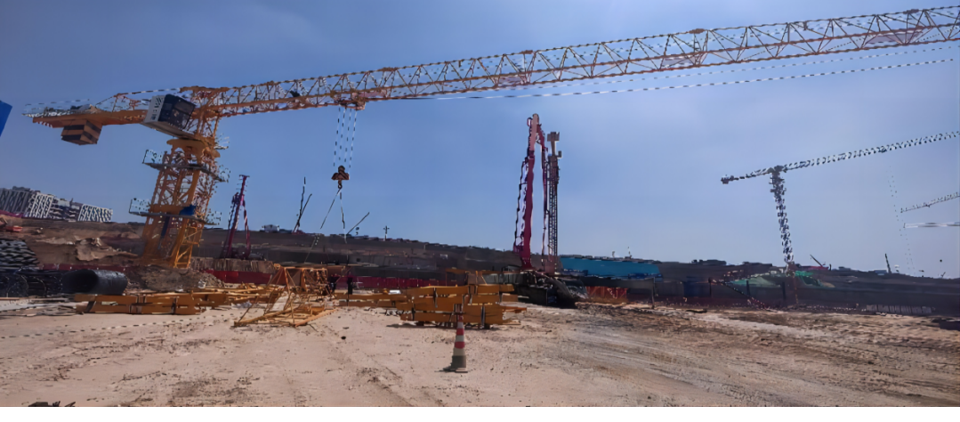 郁勃西北！鸿运国际江麓修建起重机械助建西安都会经济圈