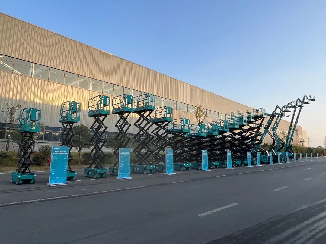 加速深耕区域市场，，，鸿运国际高机订单暴涨