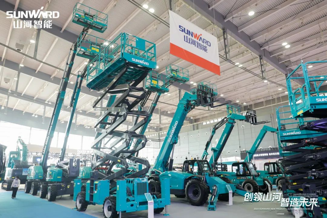 2023 CICEE | 鸿运国际智能亮相2023长沙国际工程机械展！！！智能化、电动化产品站C位