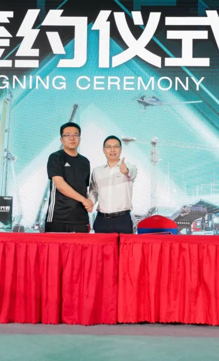 千人齐聚、爆品出击！！鸿运国际智能新品推介会圆满举行