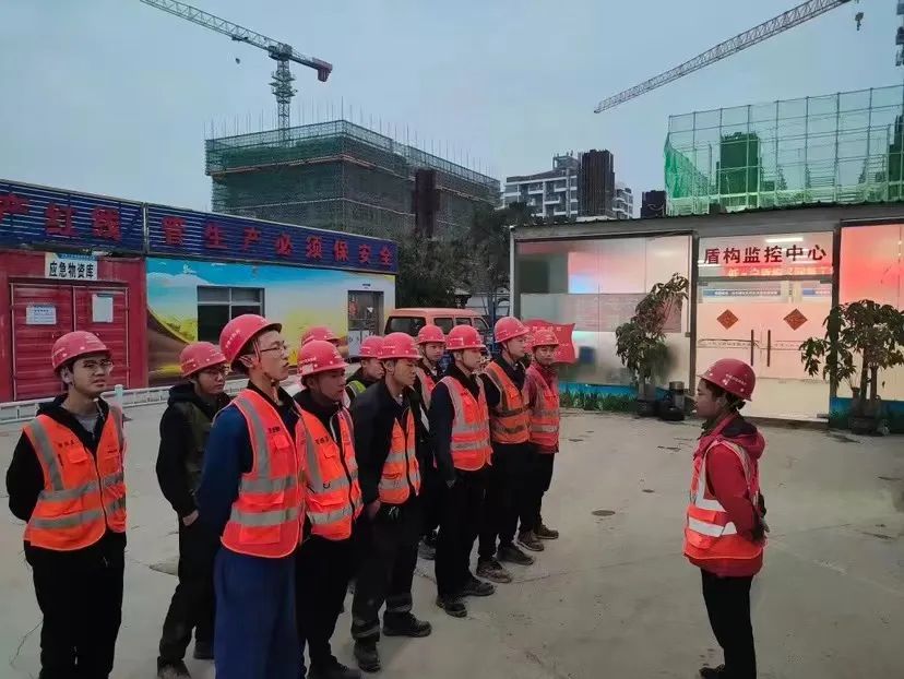 最新希望！中铁鸿运国际深圳地铁3号线低-白盾构区间左线顺遂意会