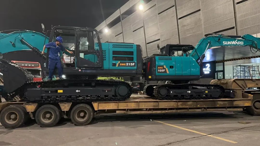 劳动庆幸，，，创立伟大！纪录那些通俗且伟大的劳动瞬间