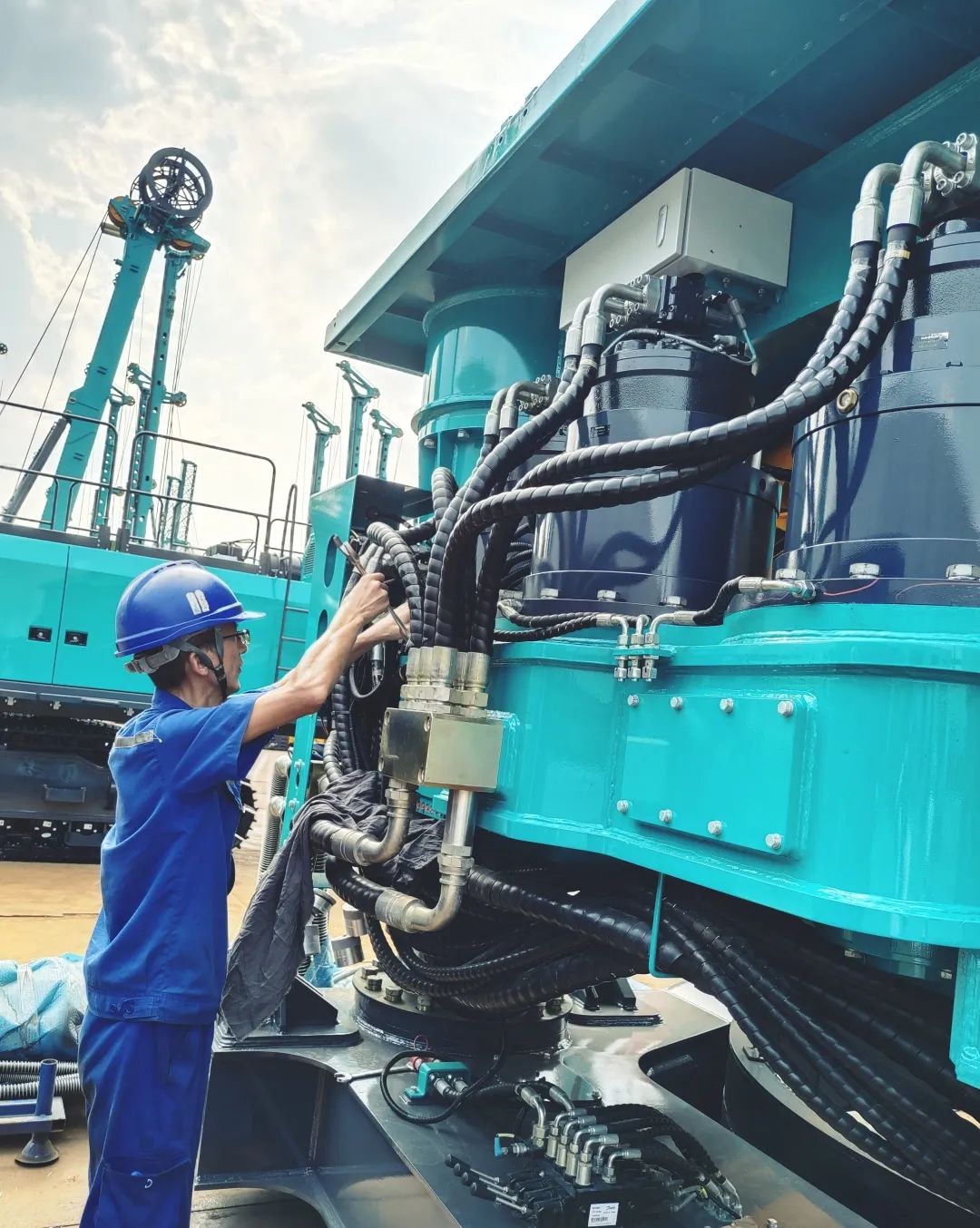 劳动庆幸，，，创立伟大！纪录那些通俗且伟大的劳动瞬间