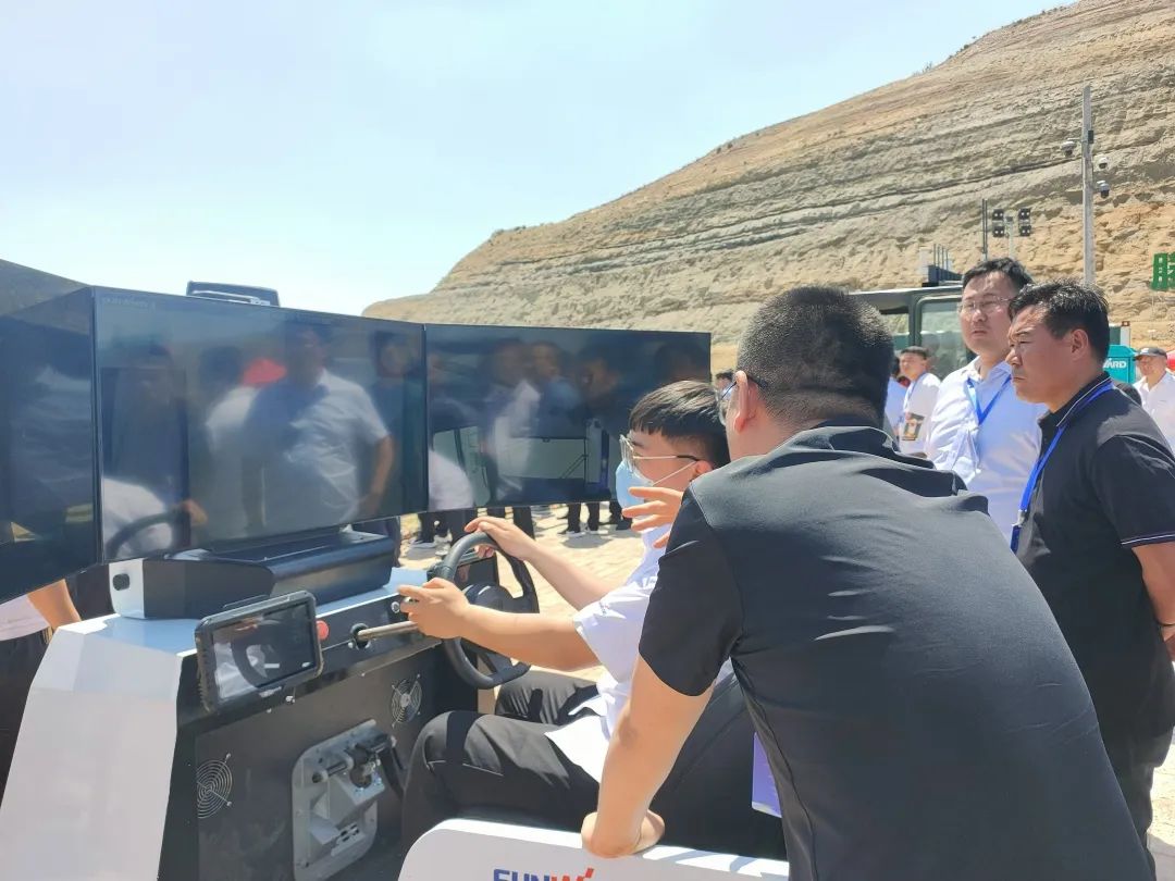 加码绿色矿山！！“鸿运国际绿”亮相鄂尔多斯市煤矿三化融合现场推进会