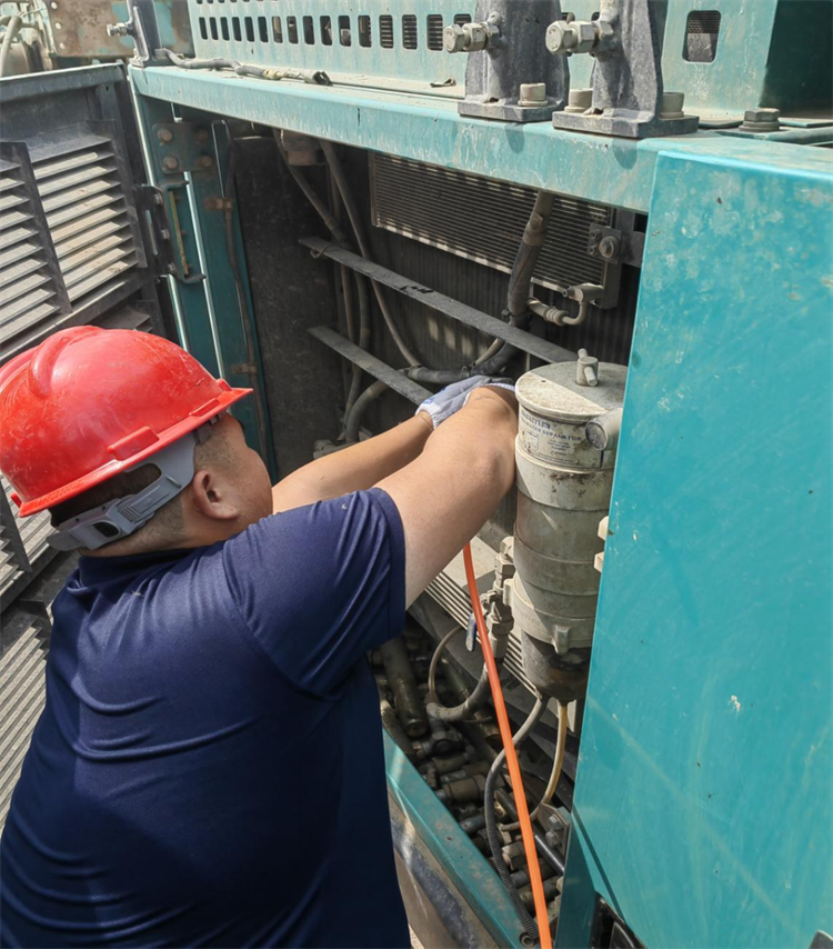 热情似火，，服务加码！鸿运国际智能基础装备服务万里行为您保驾护航