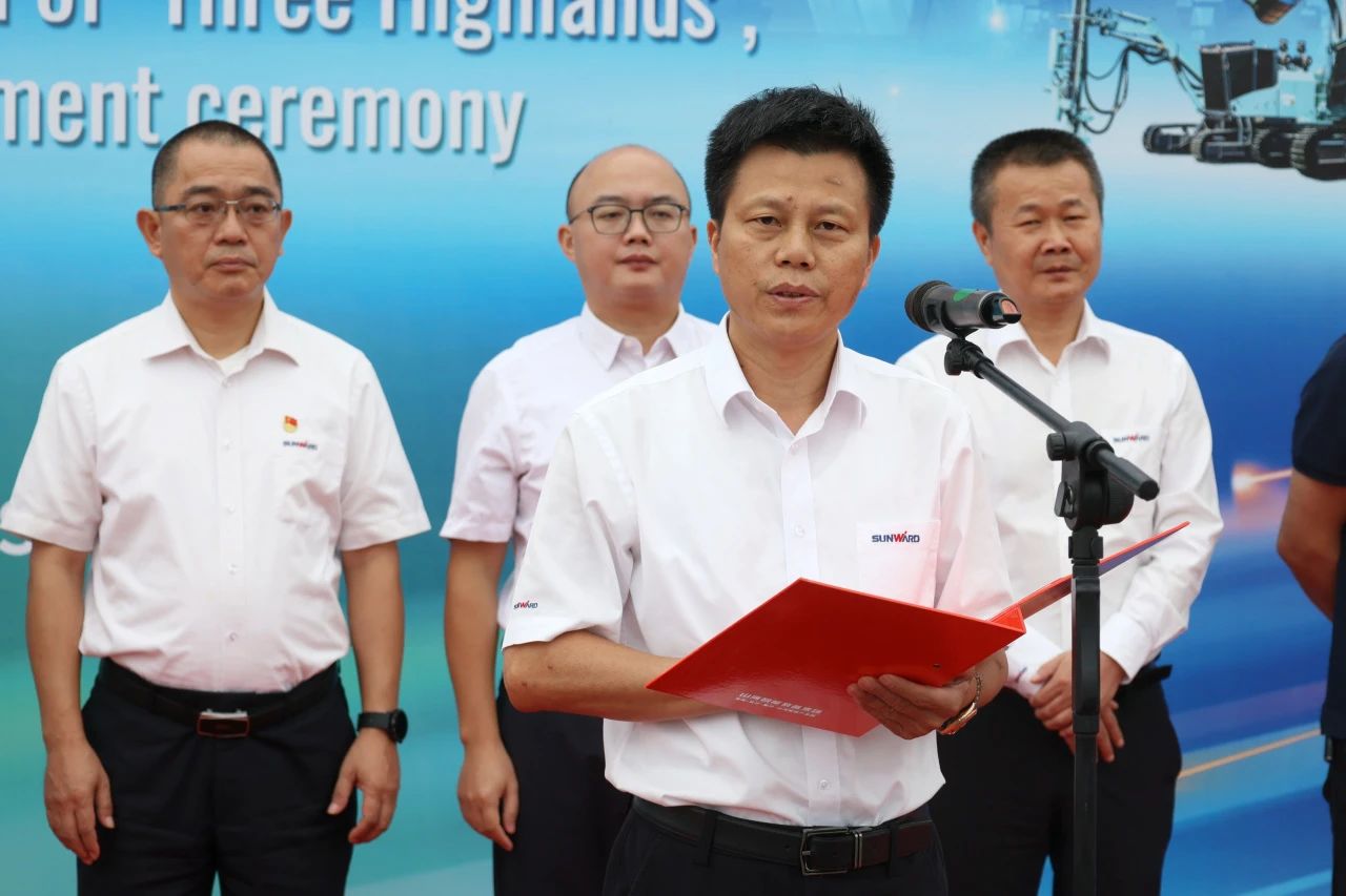 持续进军国际市！！！鸿运国际智能近百台装备集中发货