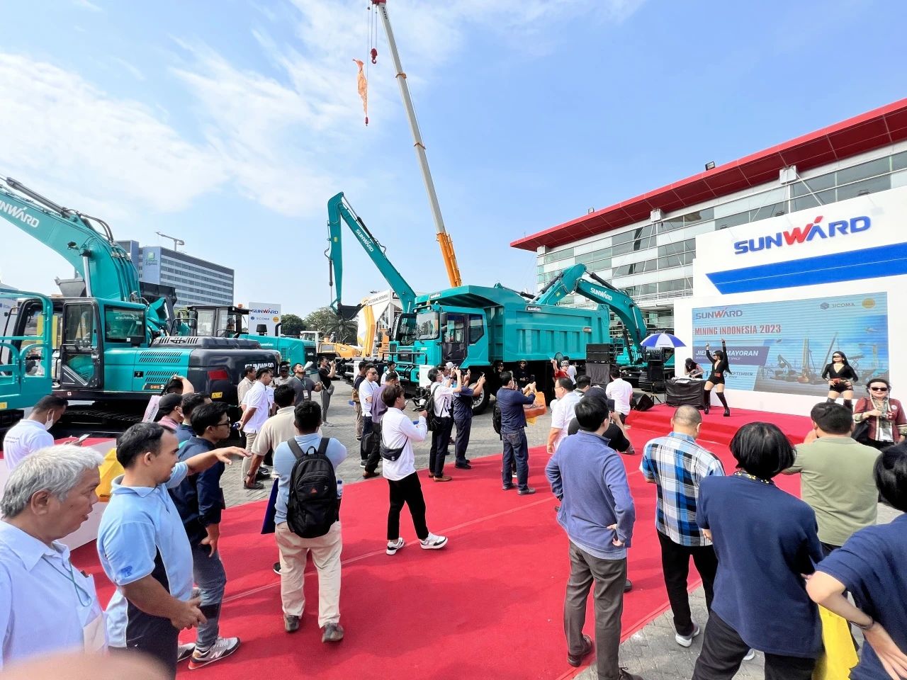 深耕细作，，逆势增添！！！鸿运国际智能艳服亮相印尼雅加达矿业展