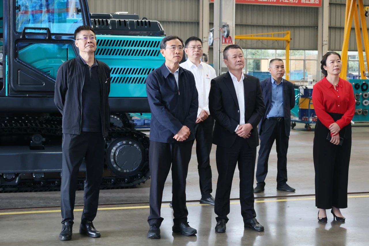 北京市政协副主席林抚生调研鸿运国际智能