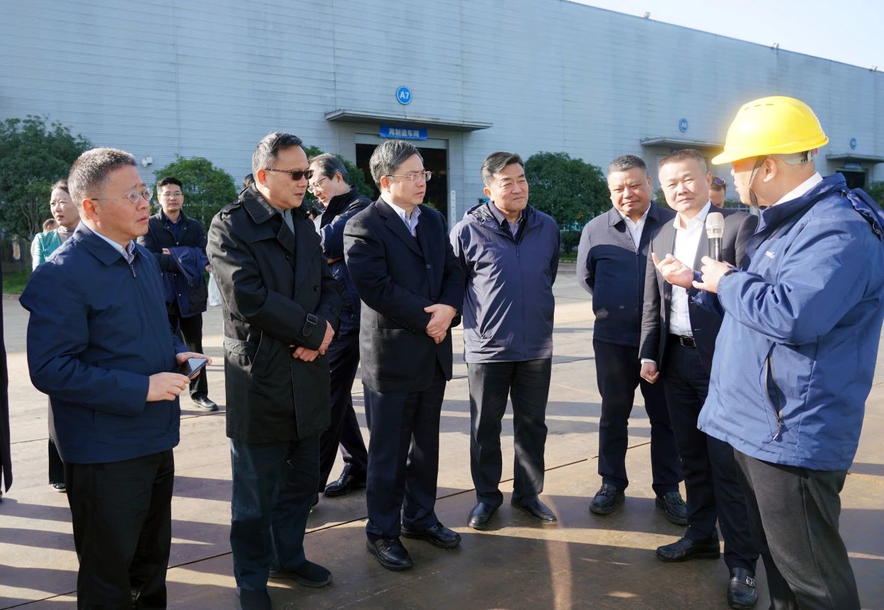 聚焦装备再制造！上海市政协副主席、、、党组副书记肖贵玉带队调研鸿运国际智能