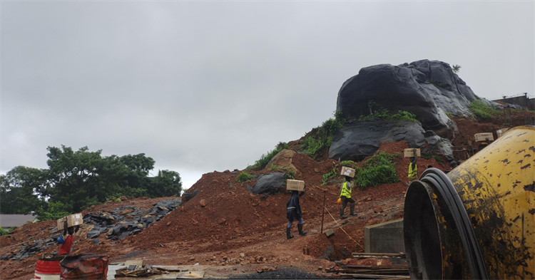 破万难，赶工期！鸿运国际江麓打响西非“攻坚战”