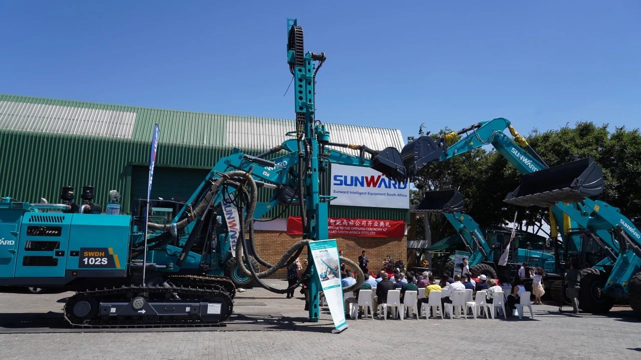 鸿运国际智能南非公司正式开业，，，开启中非相助新篇章