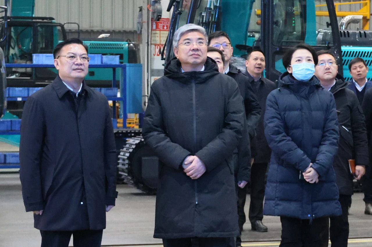 商务部部长助理唐文弘调研鸿运国际智能