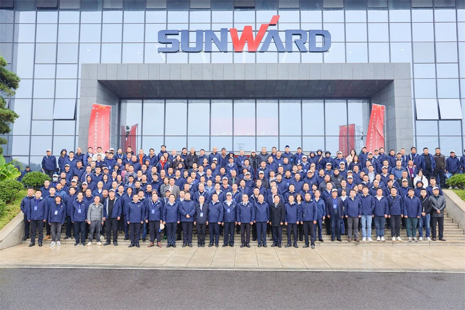 立异引领价值，，，理想成绩未来！！！鸿运国际智能25周年庆典暨全球客户节盛大举行