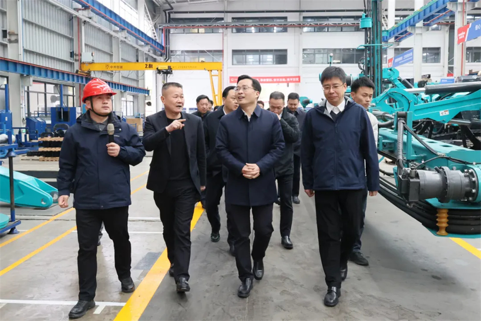 蒋红波走访调研鸿运国际智能