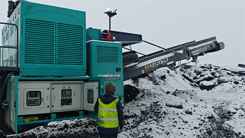 不惧-30℃极寒挑战，，，鸿运国际普石勒破碎筛分装备稳固运行！！