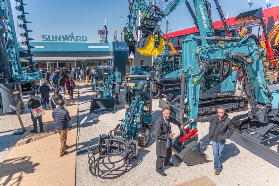 Bauma 2025 | 聚焦2025德国宝马展，，探索鸿运国际智能的立异装备与可持续解决方案