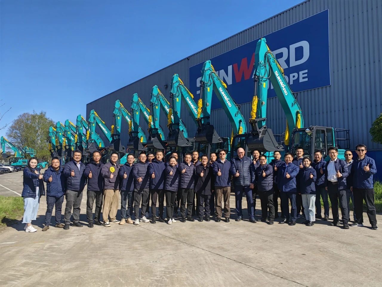 鸿运国际智能董事长付向东带队赴欧洲子公司考察调研