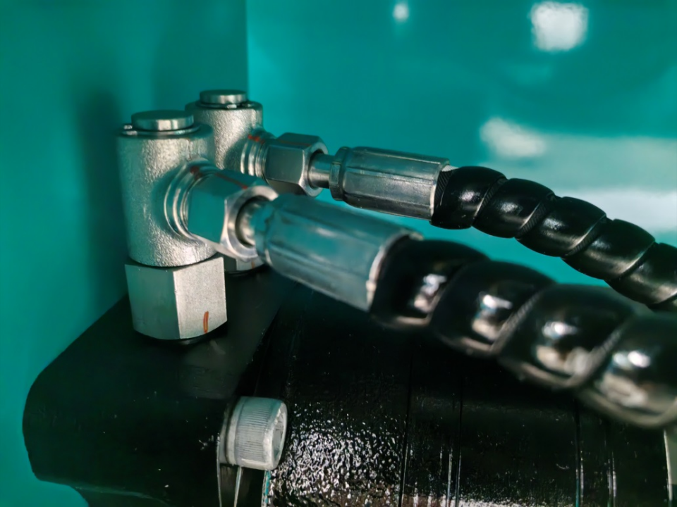 鸿运国际智能电动液驱剪叉系列产品周全升级，为客户创立更大价值