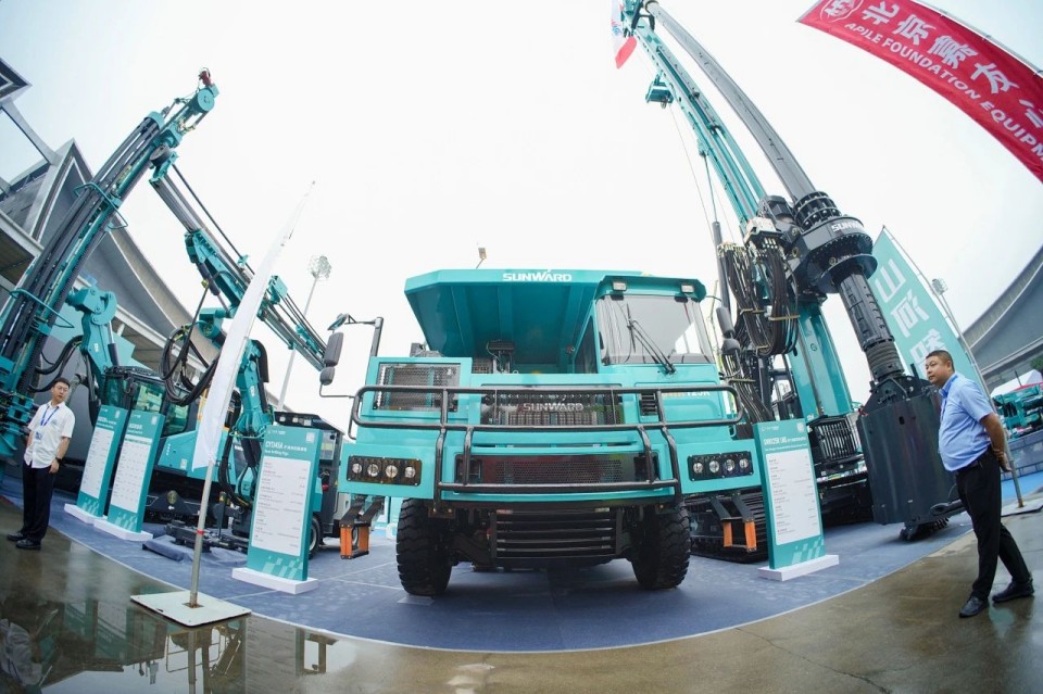 2025 CICEE | 鸿运国际智能实力闪灼2025长沙国际工程机械展