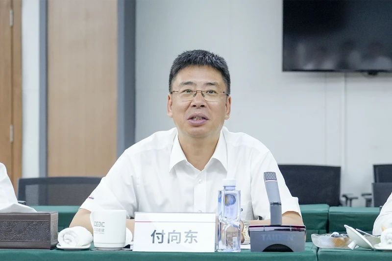 鸿运国际智能与易普力公司深化战略相助，，，共筑混装装备手艺转化新标杆