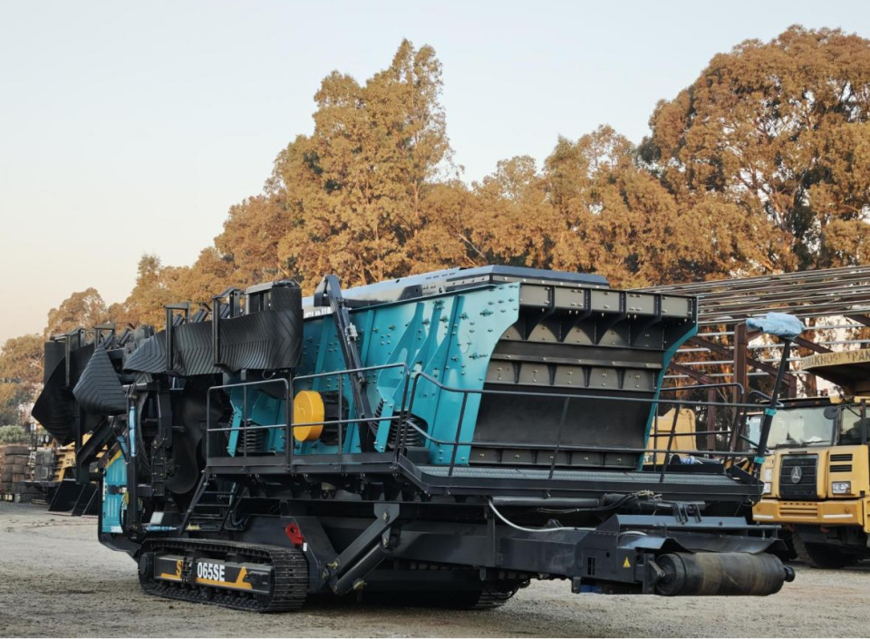 鸿运国际智能破碎筛分成套装备乐成登陆非洲市场，，，共绘相助共赢新篇章