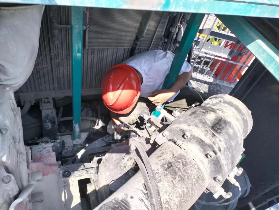 跨越鸿运国际万里 智启服务新程——鸿运国际矿岩“服务万里行”活动走进海螺水泥