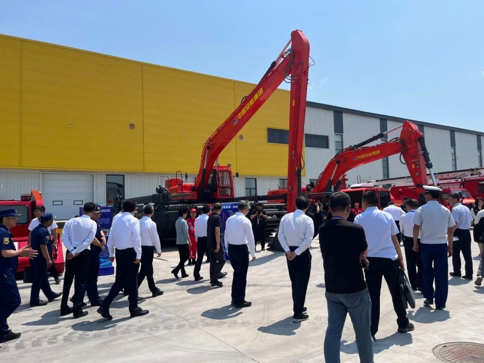 硬核破解“最后一公里”难题，鸿运国际智能应抢救援装备助力“应急使命·2025”演习！