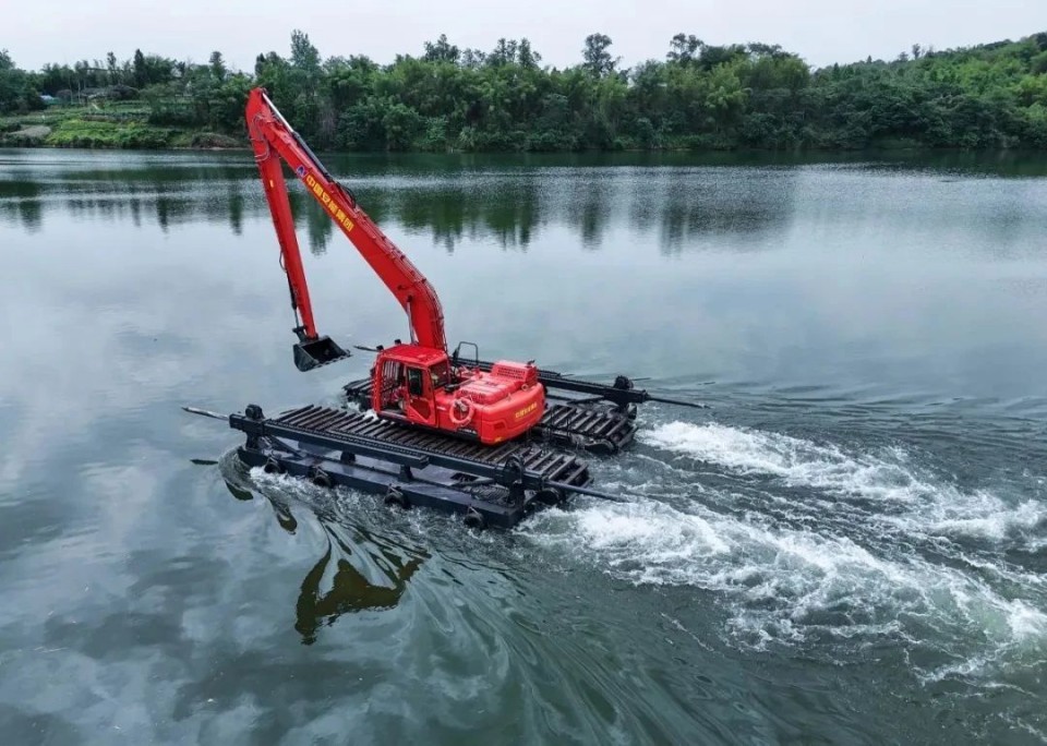 硬核破解“最后一公里”难题，鸿运国际智能应抢救援装备助力“应急使命·2025”演习！
