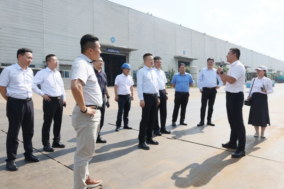 共商相助，建华控股有限公司董事长汪贵华到访鸿运国际智能