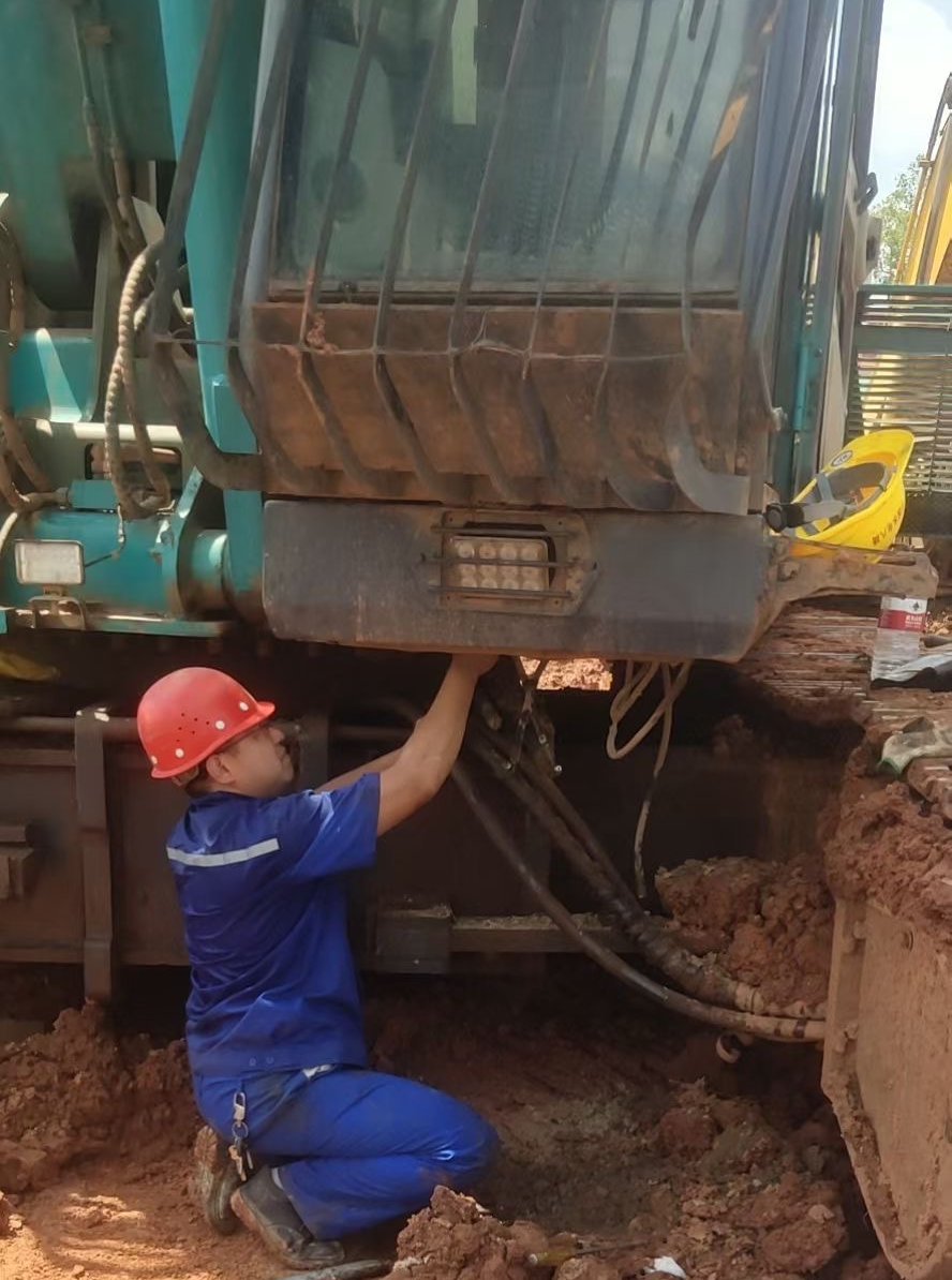 鸿运国际智能开展“品质鸿运国际 专心折务”湖南站客户走访活动，，，协同探索行业新生长路径